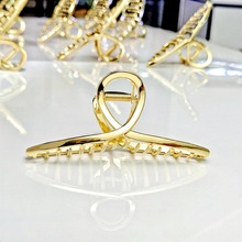 �x�������Ʒ���޹�˾ӆ�ƿ���S��Ͻ�ץ�A��̖�߼��бP�l�l�AŮ