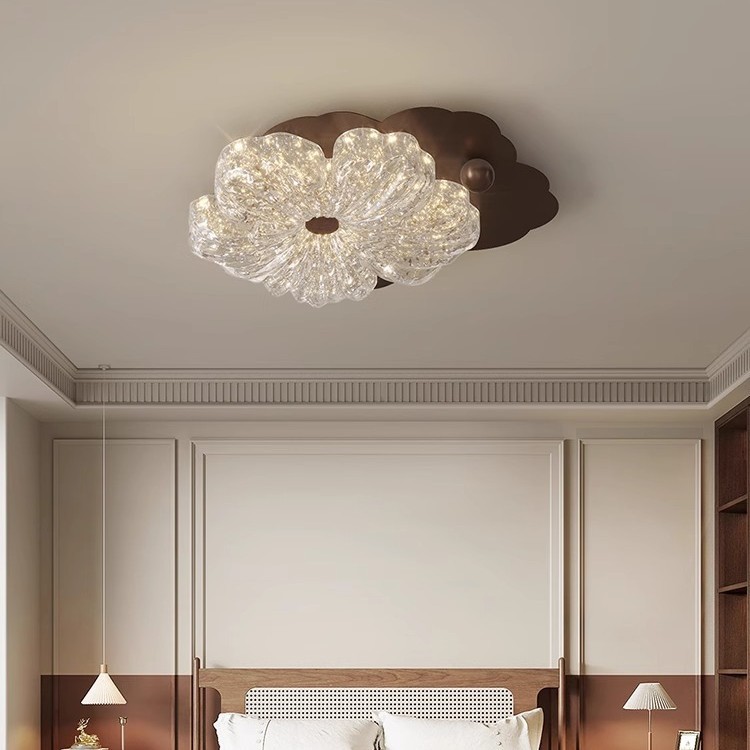 [Seleccionado] Lámpara de techo de estilo antiguo francés Wabi-Jifeng Lámpara de habitación de princesa de flores de lujo ligero de lámina de oro retro