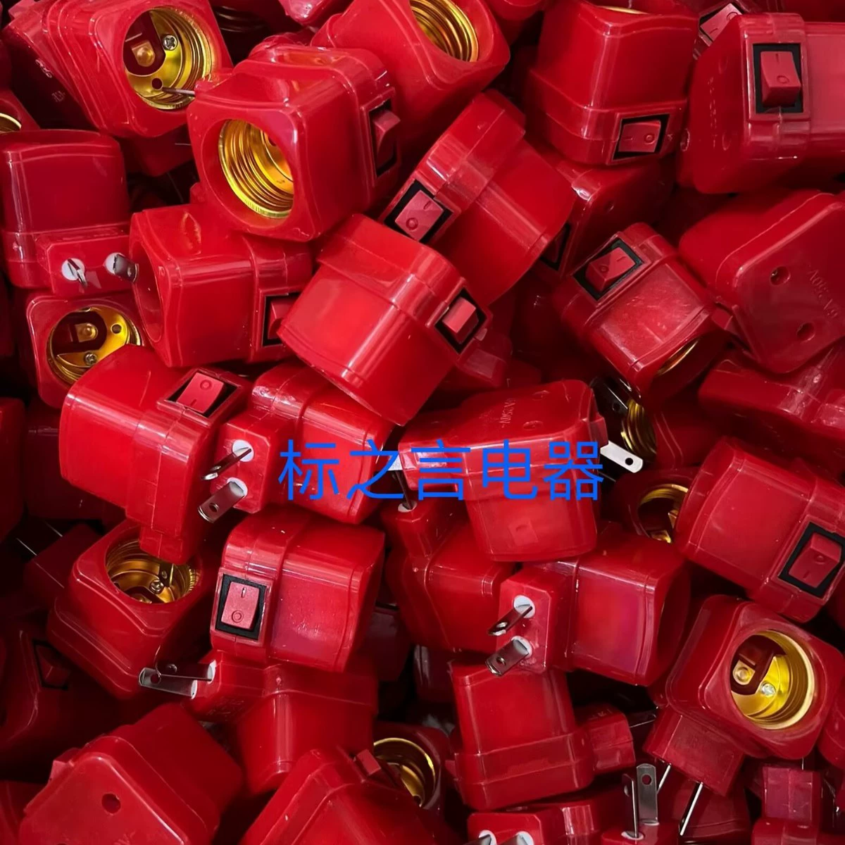 Слова BZY Красные праздничные E27 с винтовой крышкой патрон для лампы для преобразования светодиодной лампы квадратный колпачок для лампы