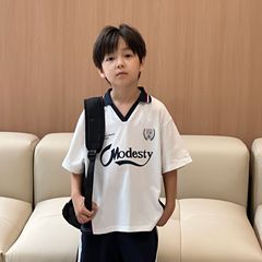2025 新しい夏の男の子半袖アメリカンレタープリントスポーツ半袖 Tシャツトップトレンディなブランド男の子 Tシャツ