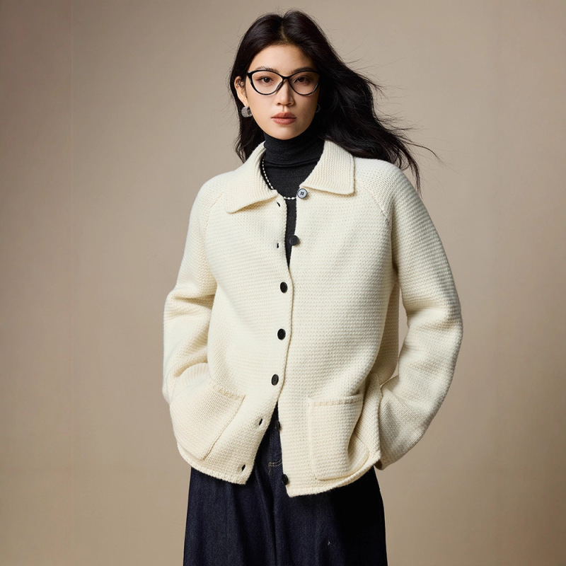 Merino 100 Wool Sweater Women's Autumn and Winter Outwear 2026 New Women's Simple Lapel Long-Sleeved Knitted Cardigan Merino 100 Wool Sweater Women's Autumn and Winter Outwear 2026 New Women's Simple Lapel Long-Sleeved Knitted Cardigan