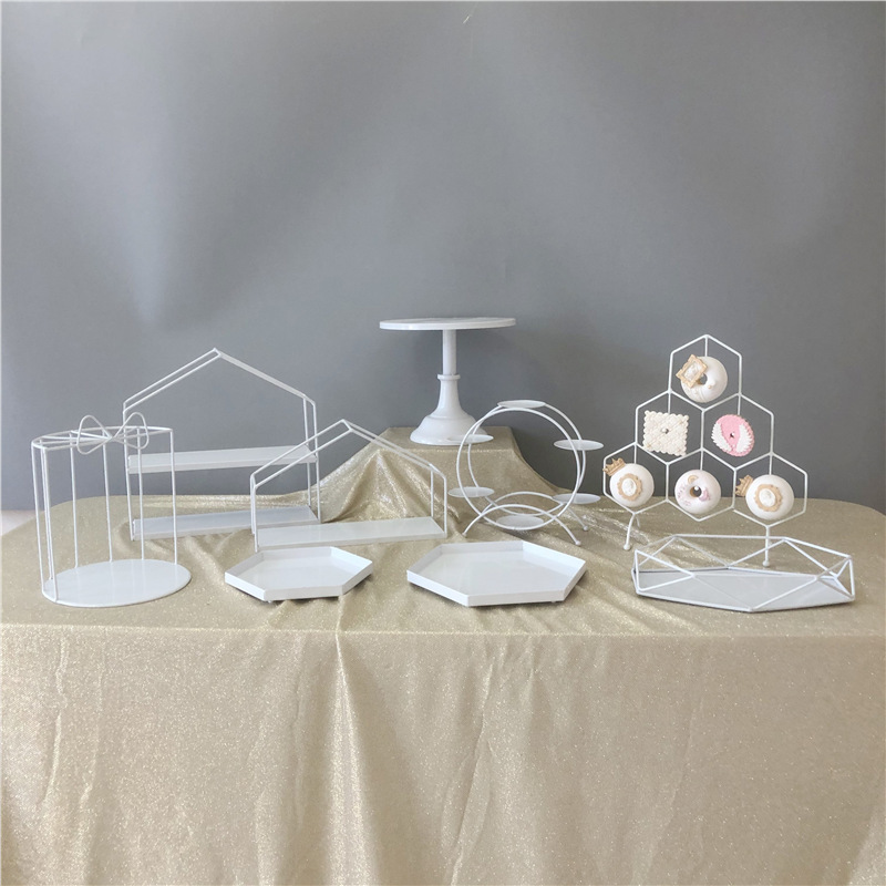 Decoración de hierro forjado blanco estante de exhibición bandeja de pastel estilo europeo estante de té de la tarde estante de refrigeración de comida fría estante de almacenamiento