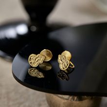 金色葫芦四叶草耳钉女新款爆款高级感气质耳环轻奢简约耳饰蚊香盘