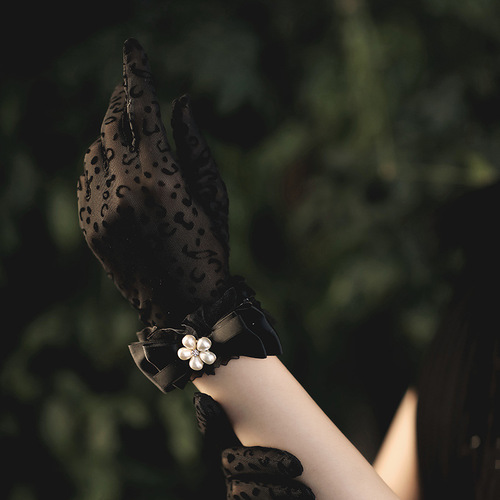 Wedding Etiquette Wedding Gloves Bridal Wedding Dress Gloves Photo Photography Flowers Butterfly 1098