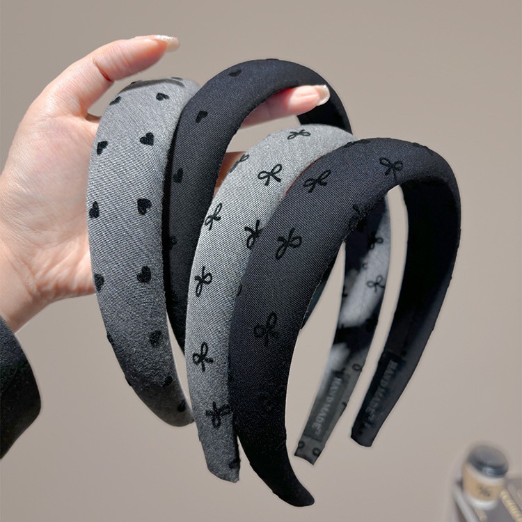 Retro coreano simple arco de cabello con arco de cabello alto cráneo sensación de alto grado otoño y invierno nuevo tipo de arco de cabello gris