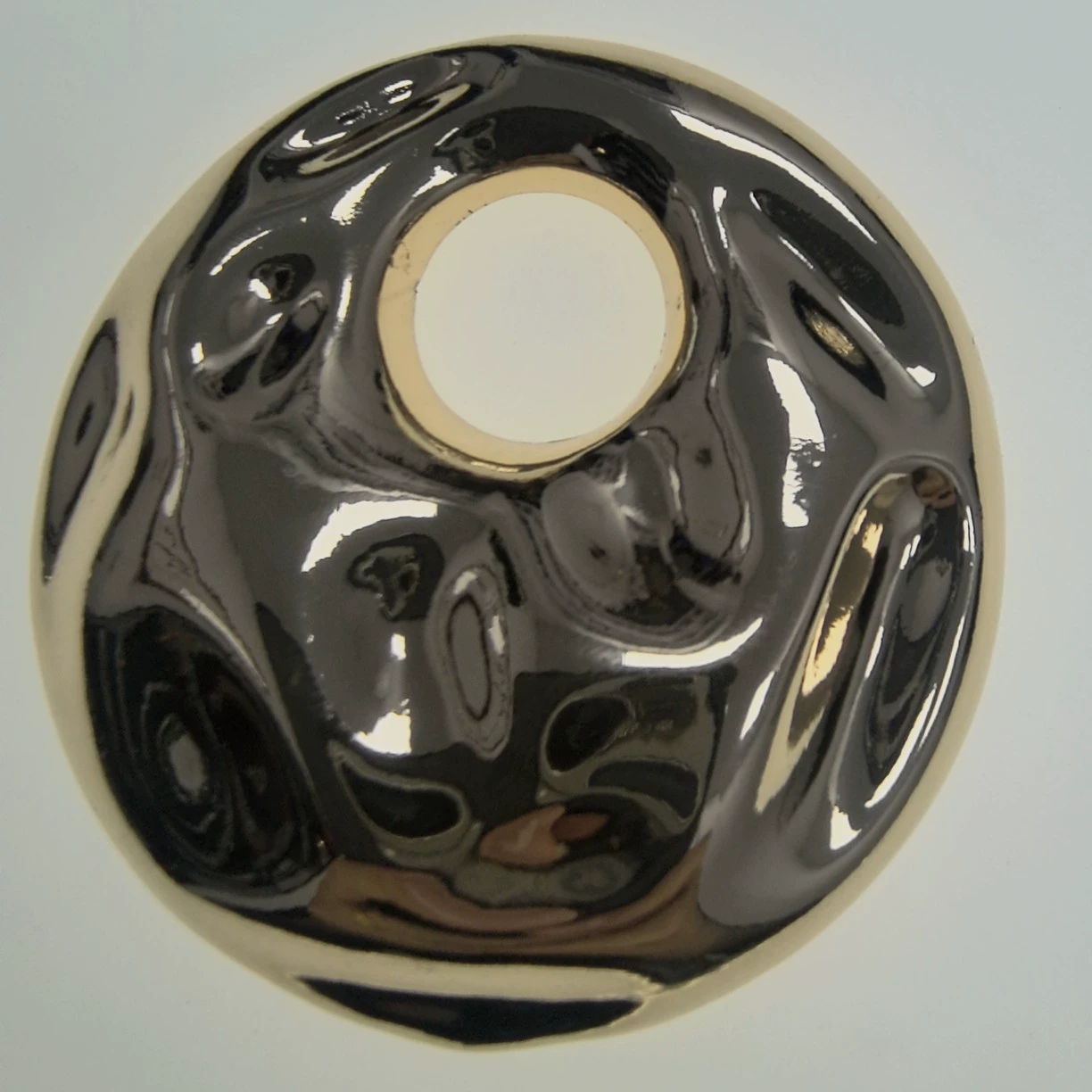 Xiaxiangfeng высокого класса инопланетные корсажи нишевые дизайны декоративные пряжки свитер меха костюм пальто брошь