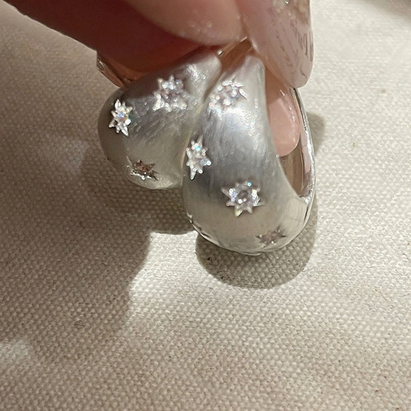 Matte fashionable universal earrings with zircon