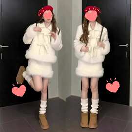 秋冬2025新款小香风夹棉加厚套装女高级感蝴蝶结毛毛外套毛绒短裙
