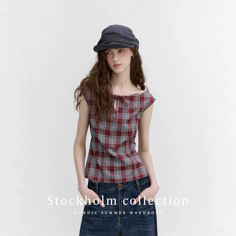 Vintage Off-Shoulder Red Plaid T-Shirt for Women, Summer Thin Style, American Street Style, Waist-Cinching, Slimming, Bowknot Top, Trendy Vintage Off-Shoulder Red Plaid T-Shirt for Women, Summer Thin Style, American Street Style, Waist-Cinching, Slimming, Bowknot Top, Trendy
