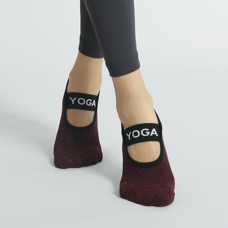 Non-slip dancing sports socks for yoga for gym