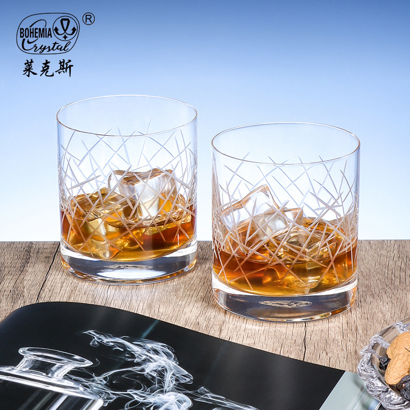 Cenicieres de cristal importados de la República Checa, tazas de whisky grabadas, ceniceros de doble capa para regalos de Festival de Primavera. image 4