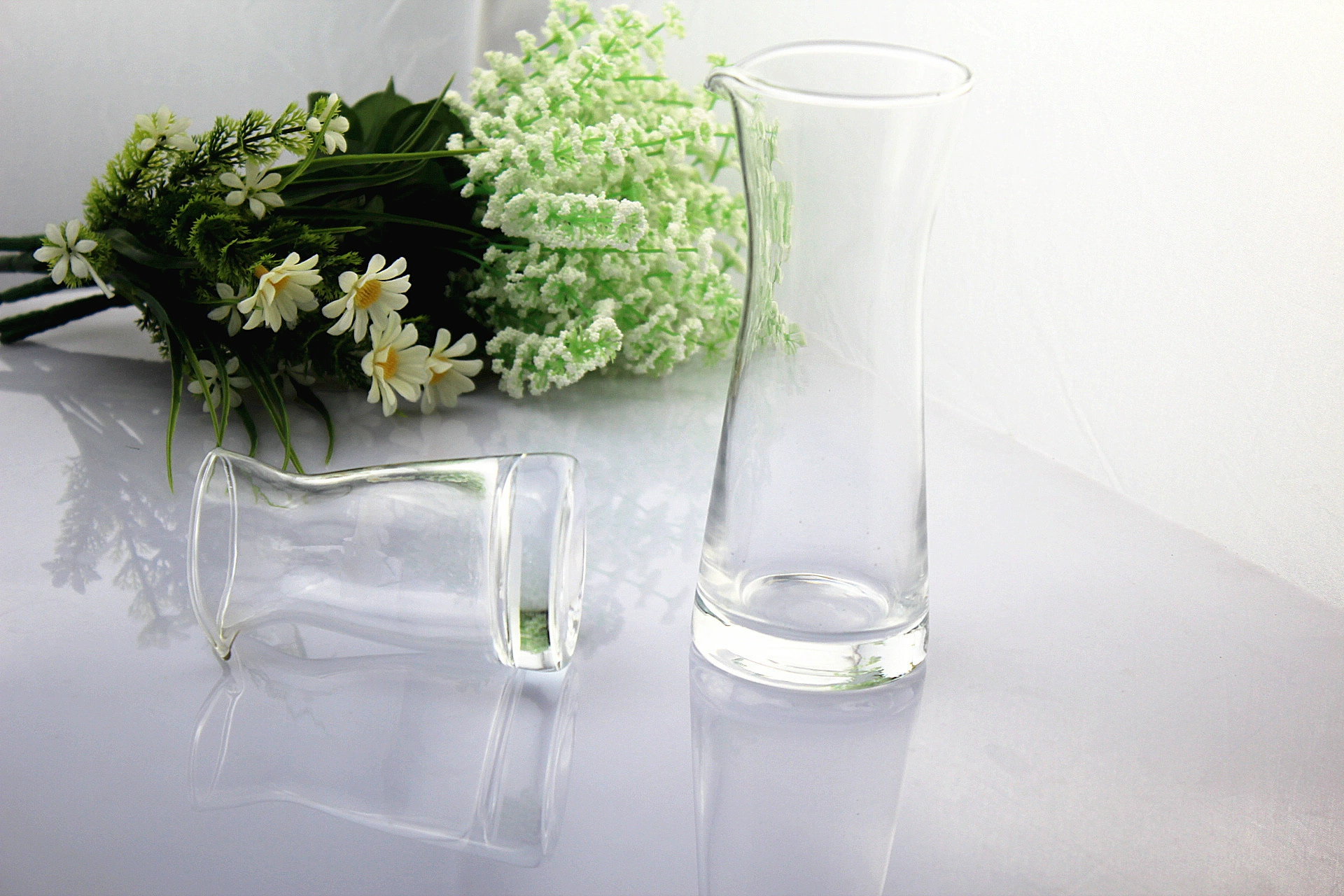 Glass wine dispenser, pocket flask