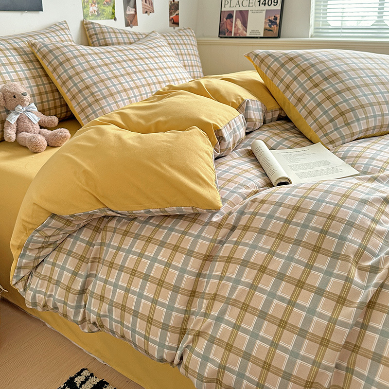 Juego de cuatro piezas de algodón lavado de alta calidad, funda nórdica con estampado a cuadros simple, juego de tres piezas estilo sábana para dormitorio individual de estudiantes, venta al por mayor