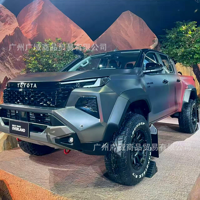 HILUX TRAVO new 2026 Hilux 4-door GR model wheel arch fender anti-collision trim strip