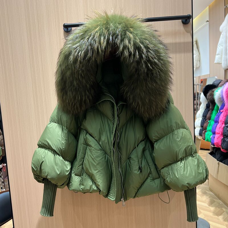 European Station 2025 Winter New Genuine Fur Large Fur Collar Goose down down Jacket Women's Loose Thickened Fashion Jacket European Station 2025 Winter New Genuine Fur Large Fur Collar Goose down down Jacket Women's Loose Thickened Fashion Jacket