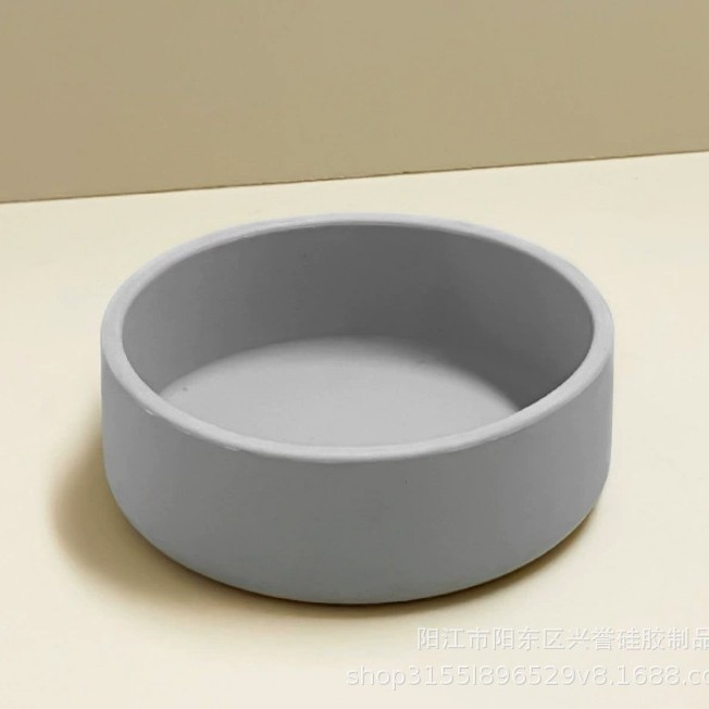 灰色小碗