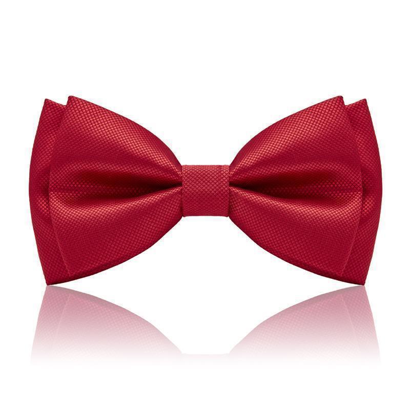 짧은 상의와 다음 빨간색 이중 작은 격자 무늬 나비 넥타이♢