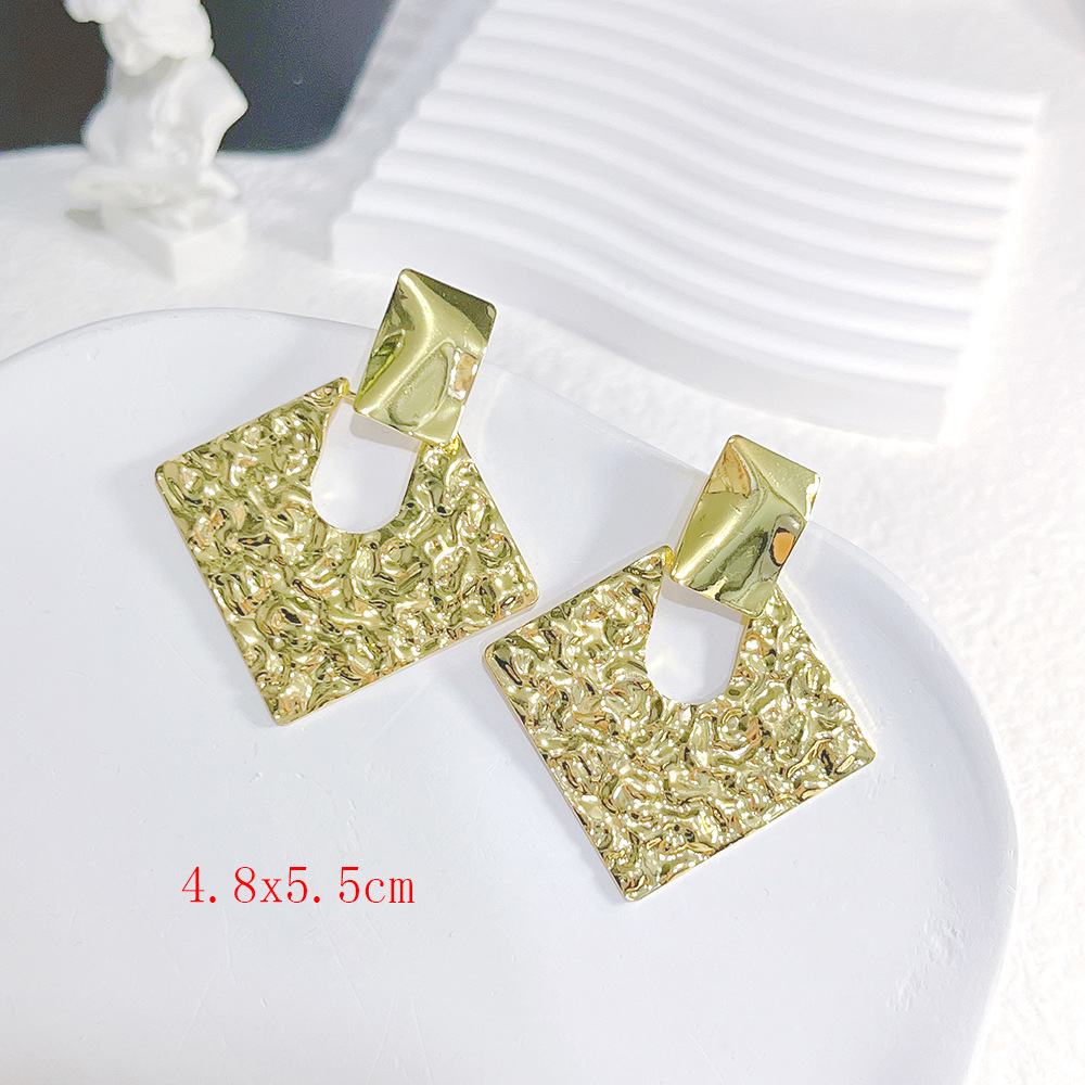 1 Pair Elegant Leaves Plating Metal Drop Earrings display picture 10