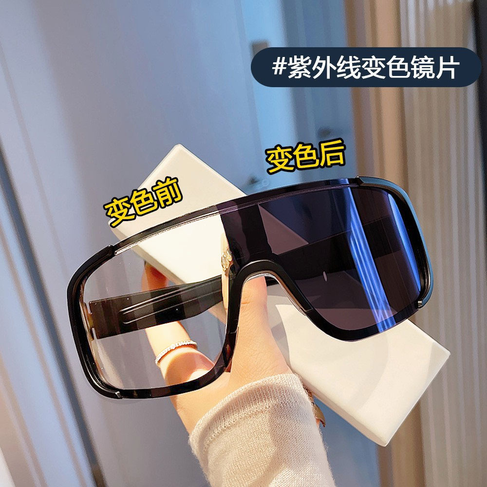 Black frame discoloration gray