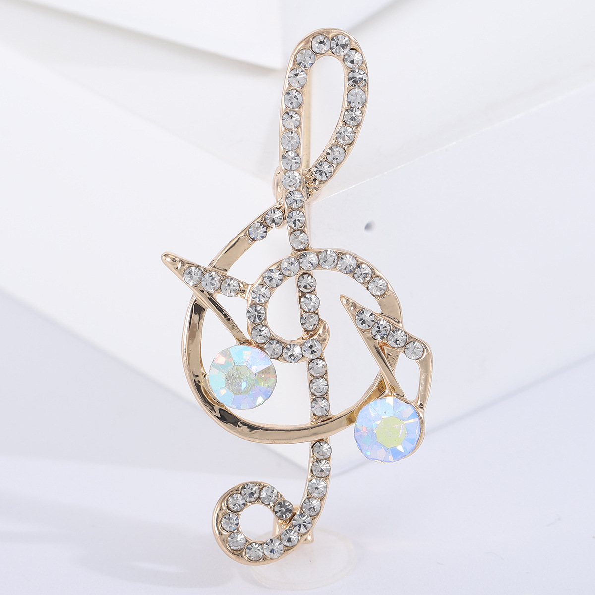 Spilla a forma di nota musicale con perla elegante per donna_voghion.com