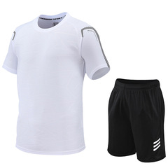 Summer sport set for men: short-sleeved T-shirt and shorts, loose and breathable, quick-drying set of two, suitable for casual wear.