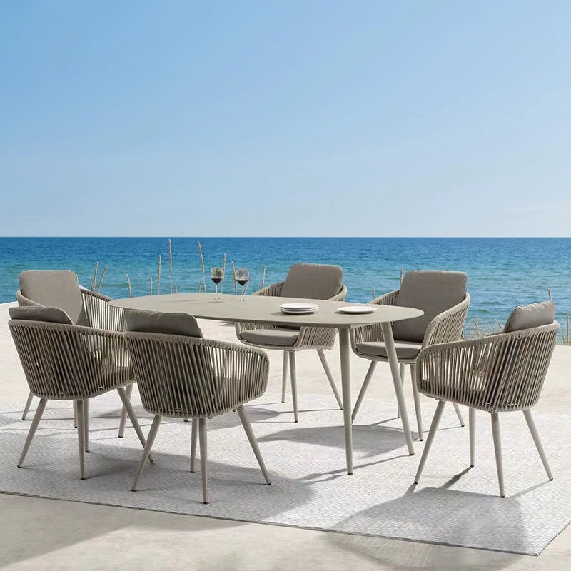 Mesa y silla al aire libre combinación de patio Silla de ratán conjunto de tres piezas balcón ocio Silla de ratán interior y exterior jardín ratán silla pequeña