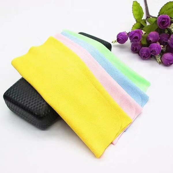 Large-size glasses cloth