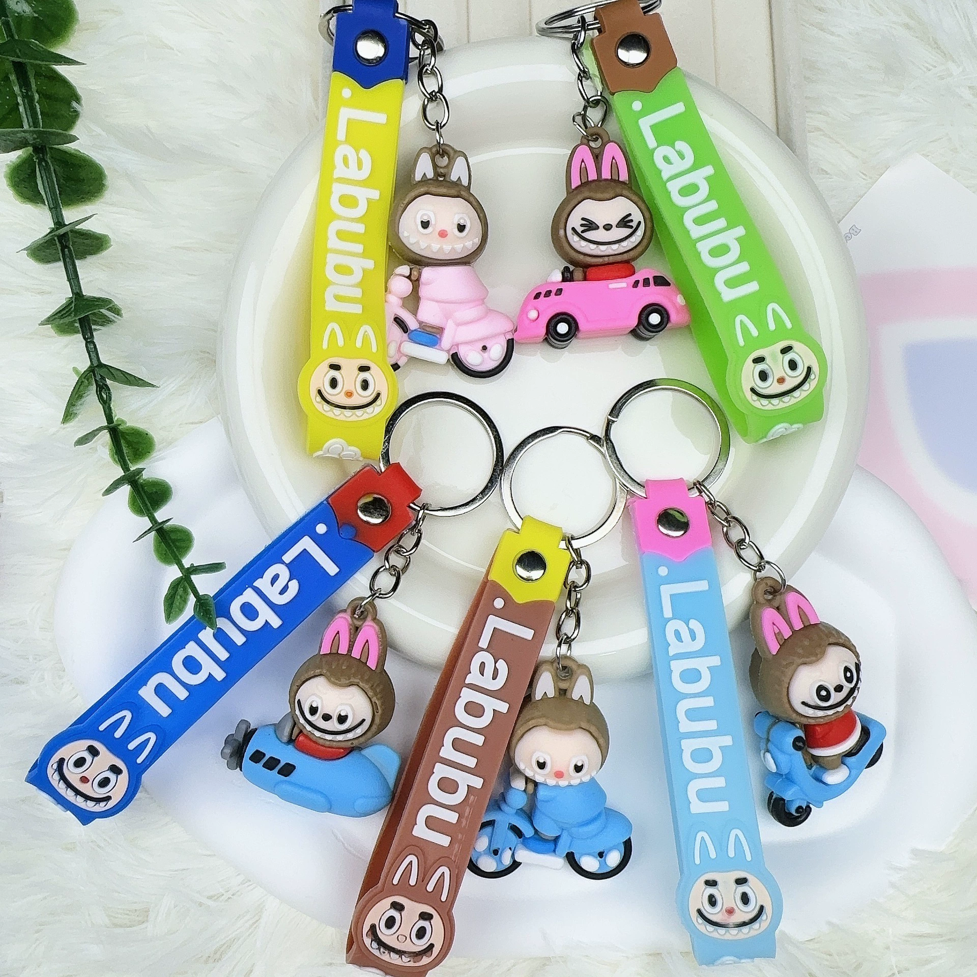 Брелок для ключей Labubu, подвеска-слепой бокс, мультяшный ПВХ, мягкий клей, модный стильный брелок серии Labubu, маленький подарок, украшение