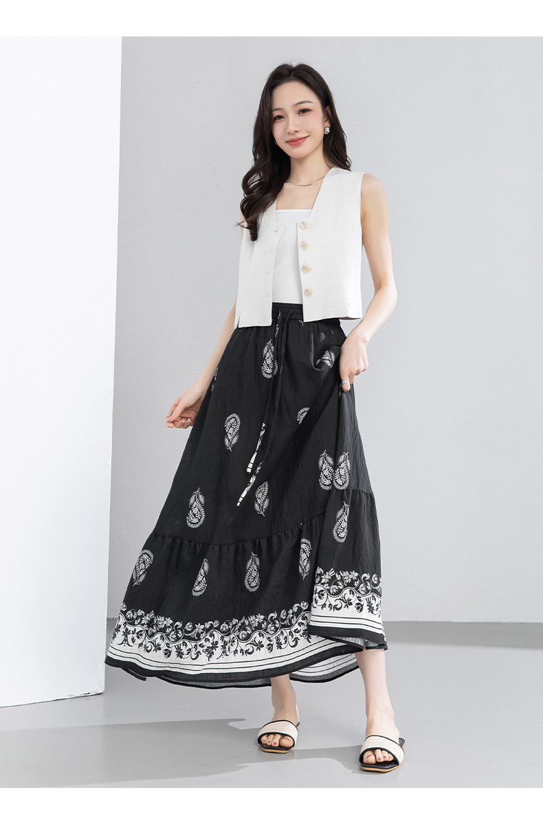 Chân váy chữ A bohemian eo cao in họa tiết, dáng xòe rộng, phù hợp đi biển và nghỉ mát — màu đen chi tiết 17