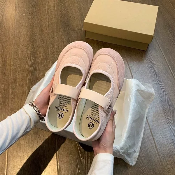 Autumn Breathable Velcro Trainers for Women, 2026 New Popular Flat-Soled Maternity White Sneakers
