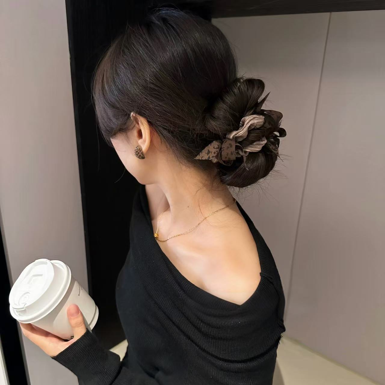 Korean Style Leopard Print Scrunchie With Ribbon And Bow_voghion.com