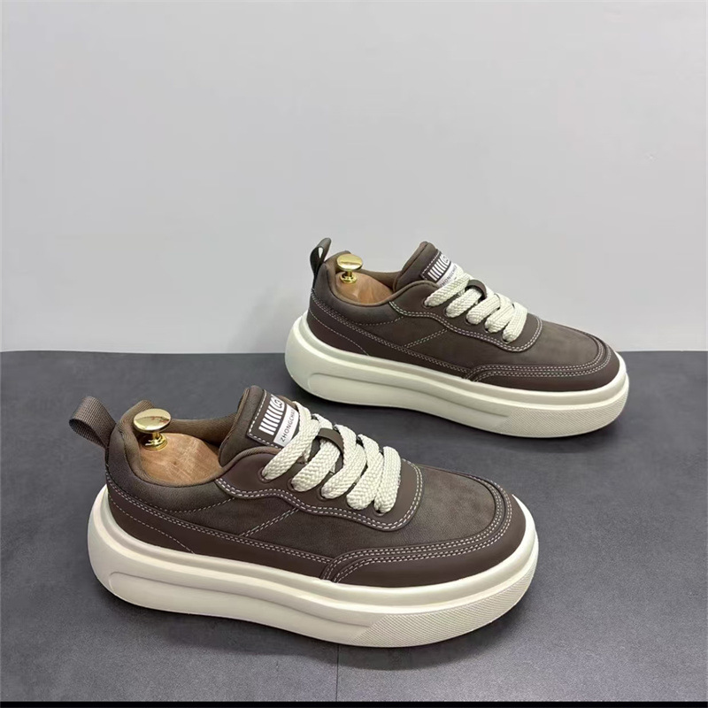 Men's High-Quality, High-End Casual Sports Trendy Versatile Height-Increasing Sneakers with Lightweight Soft Soles for Autumn and Winter