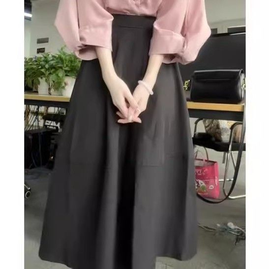 穿搭女秋季2025新款休闲简约半身裙通勤显瘦两件套小个子感赫本风|undefined