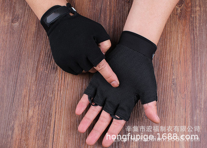Primavera y verano guantes de equitación al aire libre de conducción delgada sombrilla táctica hombres y mujeres 51 fitness deportes medio dedo guantes