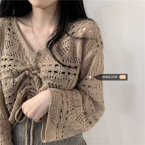 Spring and Autumn New Korean Retro Style Versatile Lazy Hollow Chest Pleated Sweet Knitted Sweater Top