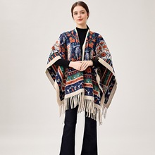 针织披肩秋冬季新款女装民族风复古时尚腰果披肩外搭宽松斗篷外套