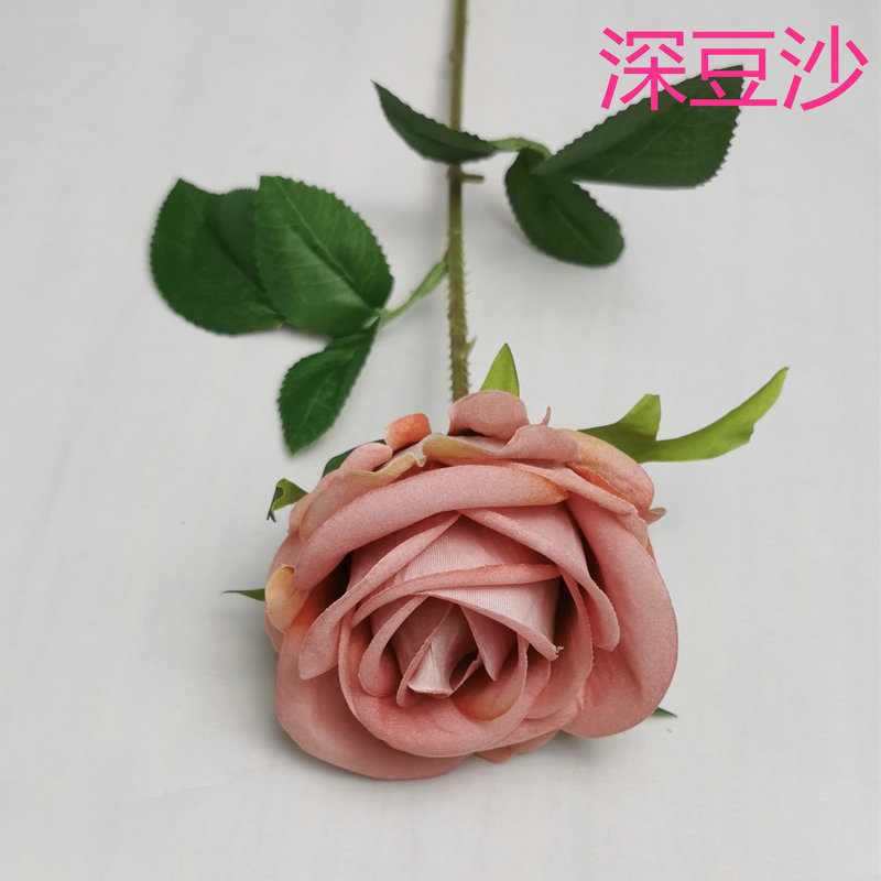 진한 콩 페이스트