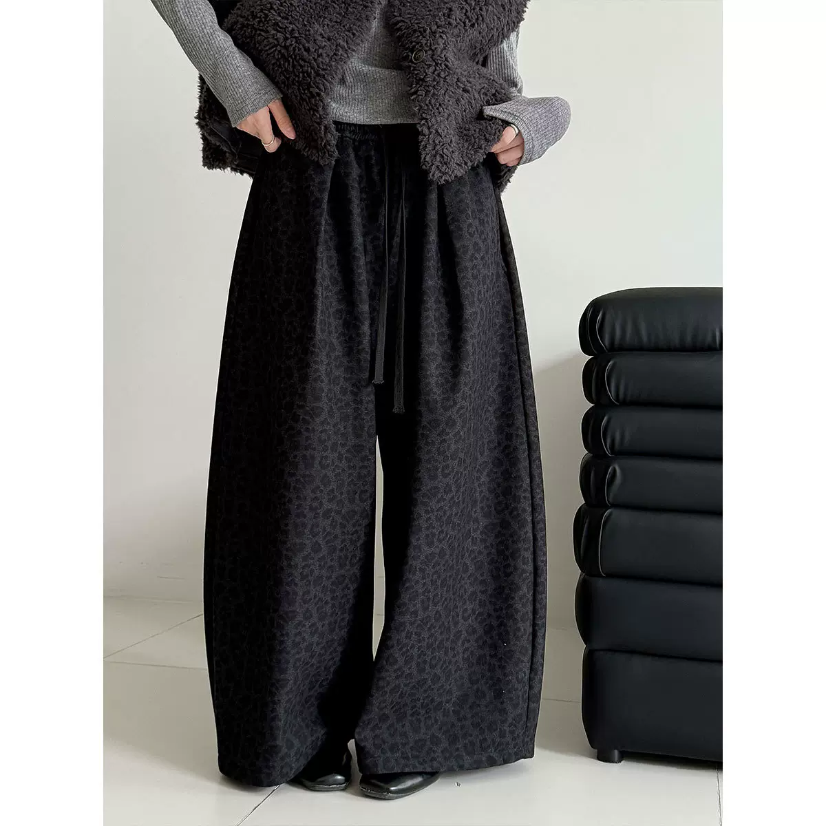 鹿西 韩系设计感豹纹高腰阔腿裤女秋冬新款加厚磨毛休闲长裤1761