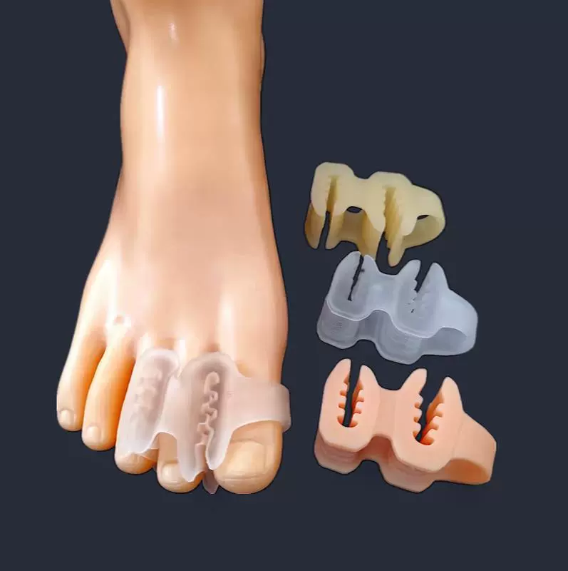 Разделитель пальцев с двумя отверстиями