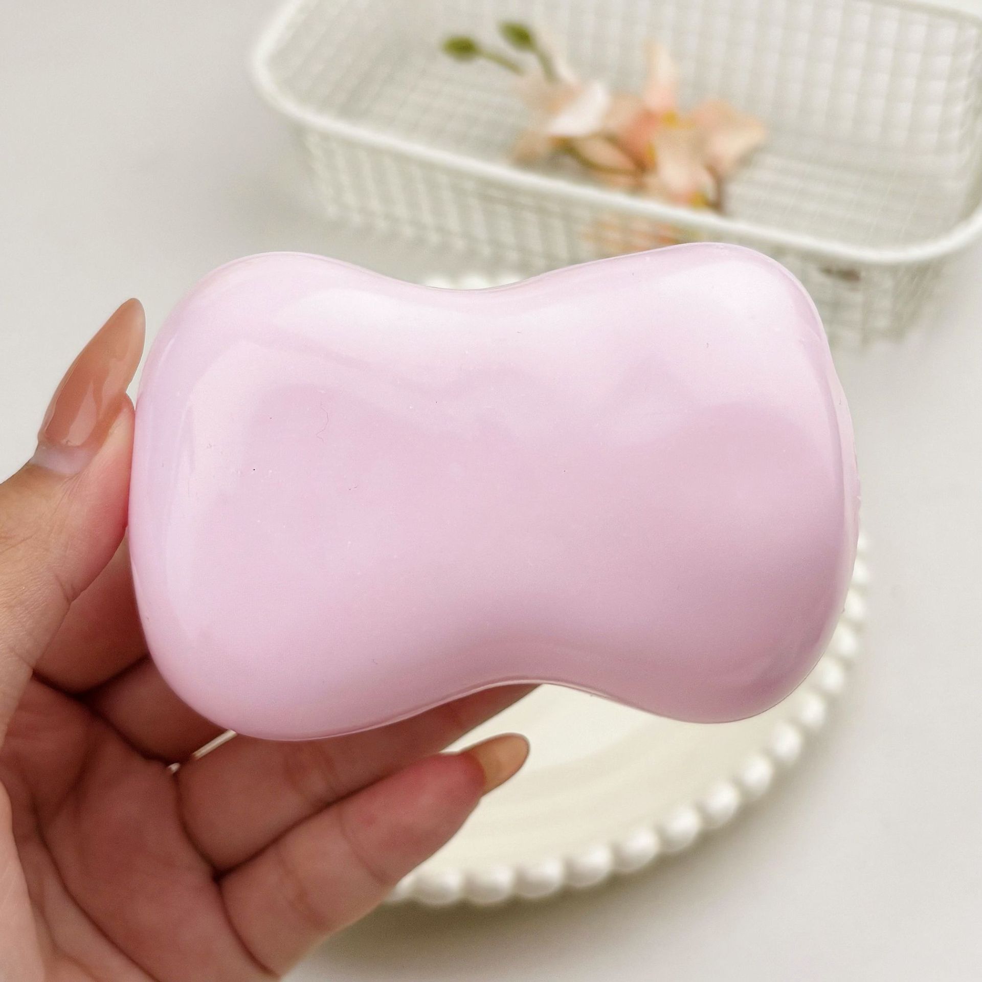 Pink vaseline soap [not maltose]