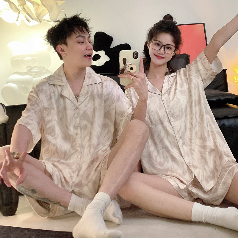 Panda de alto nivel pareja pijama de mujer de verano manga corta lindo estudiante seda real hombre conjunto de ropa de hogar