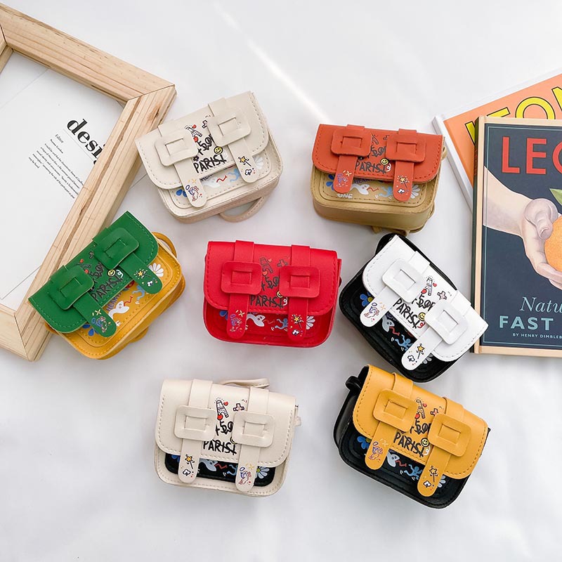 兒童包包2021春夏新款兒童斜挎包新款卡通印花塗鴉小方包可批發
