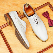 纯手工皮鞋擦色一片式雕刻男士真皮正装商务透气男鞋英伦风牛津鞋