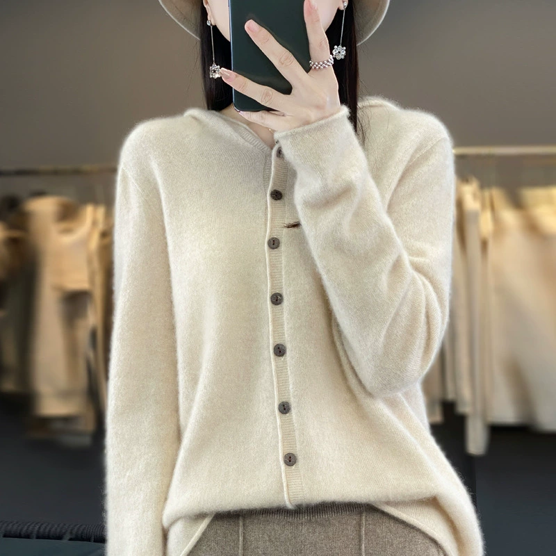 In Woolen sweater, knitted hoody, loose fit