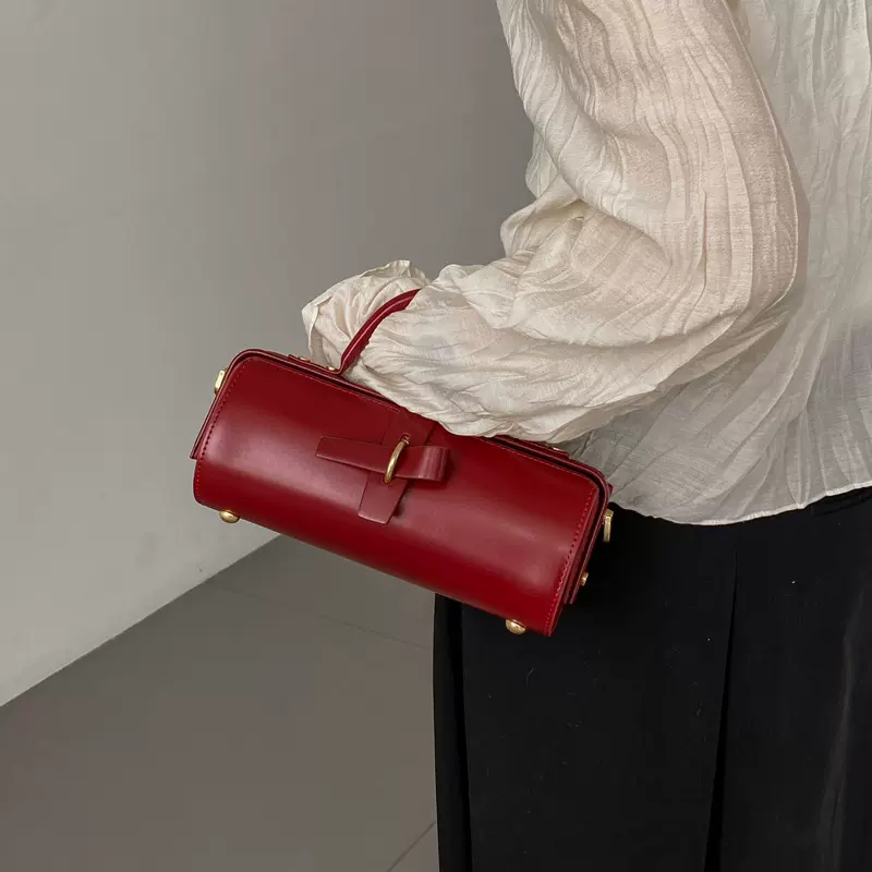 2025春夏款小众牛皮手提包女高级感通勤枕头包百搭简约单肩斜挎包