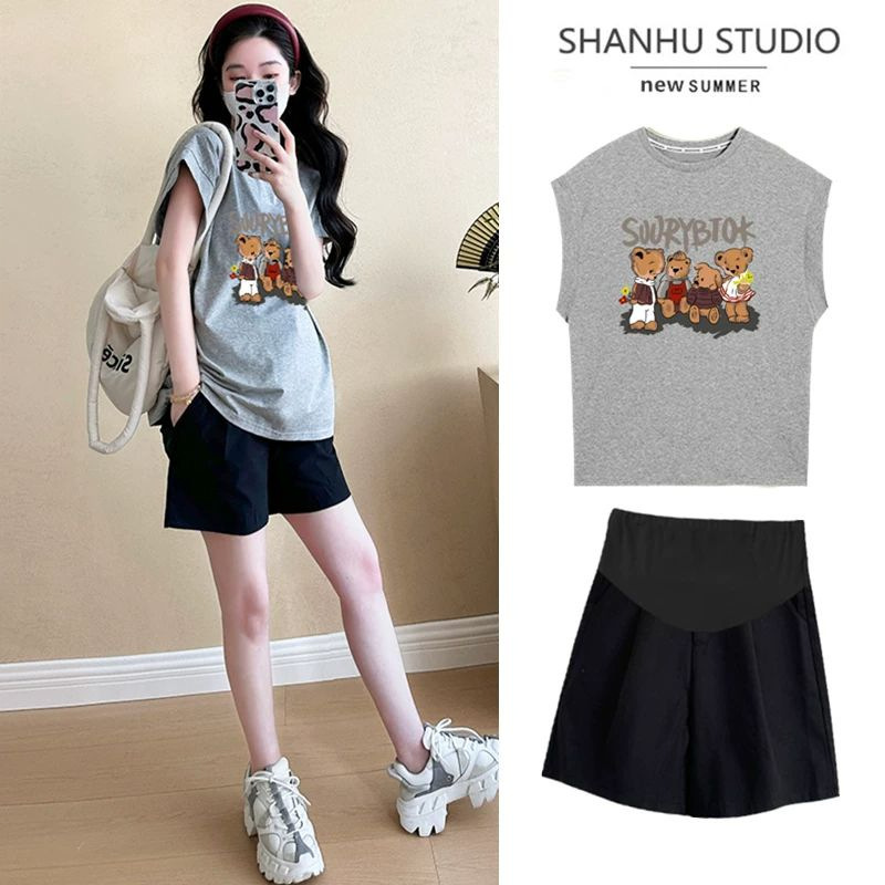 Pregnant Women's Summer Sleeveless Light Gray T-Shirt and Shorts Set to Cover the Belly and Not Show Pregnancy, 2026 New Model Pregnant Women's Summer Sleeveless Light Gray T-Shirt and Shorts Set to Cover the Belly and Not Show Pregnancy, 2026 New Model