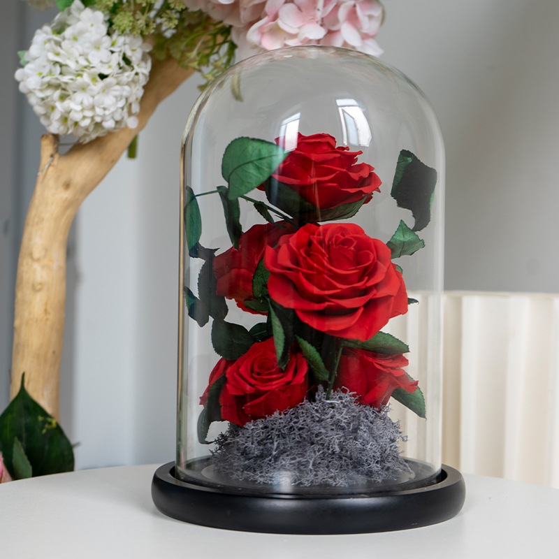 Yunnan Eternal Flower Rose Grand Prince Cubierta de cristal Producto terminado Regalo creativo para el Día de San Valentín Flor eterna Adorno de alta gama.