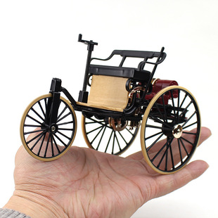 Cross-border new 1:12 simulation retro alloy three-wheel classic car model collection gift adult toy ornaments