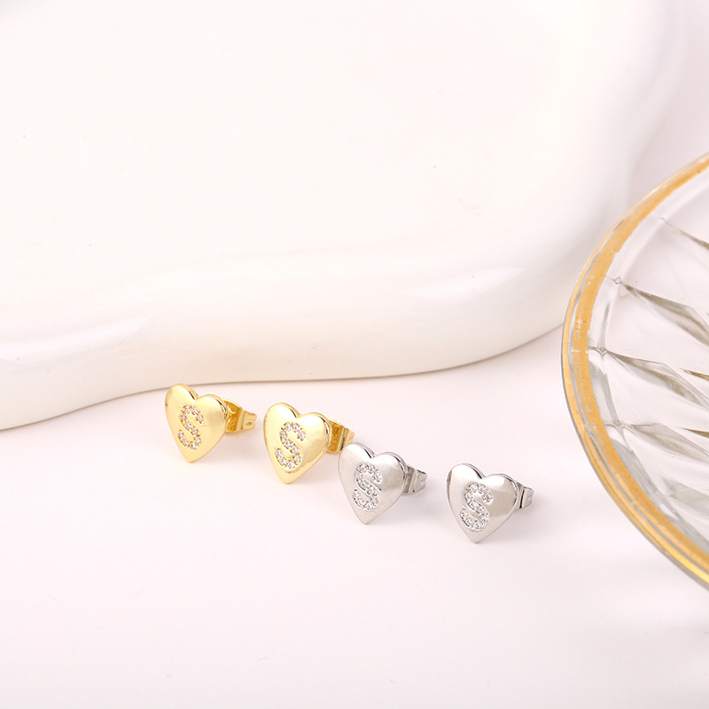 5g Weight Copper Ear Needle Material 18K Gold Plated, White Gold Plated Plating Material Rhinestones Inlay Material Ear Studs Classification 1 Pair Quantity Daily Occasion Copper Material Letter, Heart Shape Pattern Women's Gender Inlay Design Simple Style Style 1 Pair Simple Style Letter Heart Shape Inlay Copper Rhinestones 18K Gold Plated White Gold Plated Ear Studs 18
