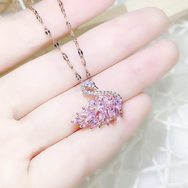 Fashionable swan with zircon